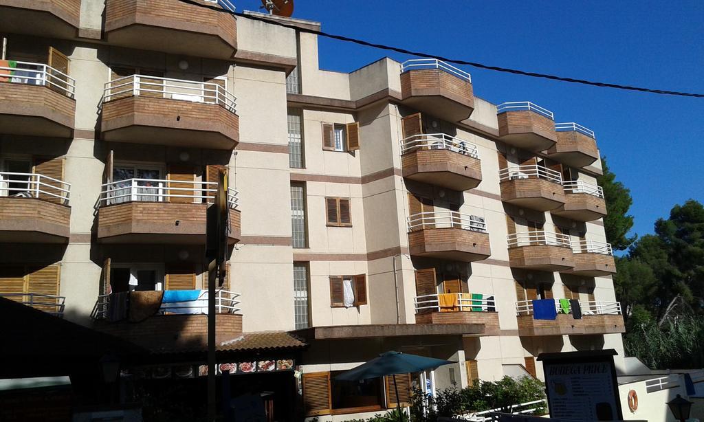 Apartamentos Eva Costa Brava Luaran gambar