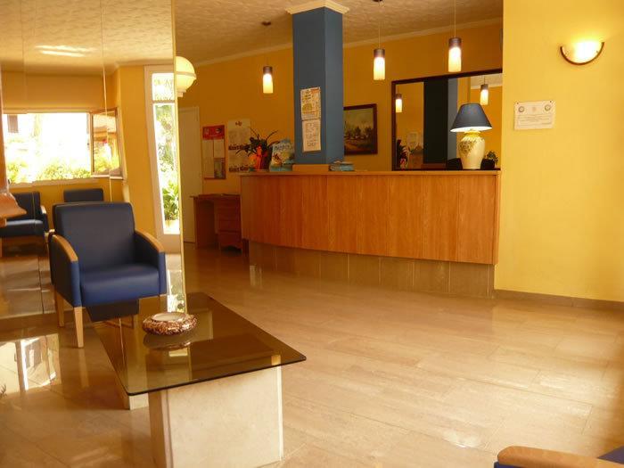 Apartamentos Eva Costa Brava Bilik gambar