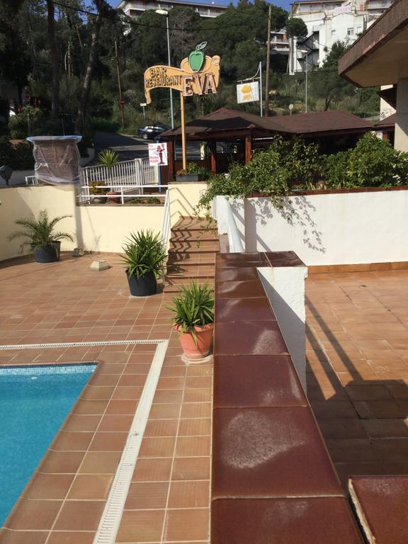 Apartamentos Eva Costa Brava Luaran gambar