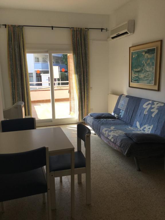 Apartamentos Eva Costa Brava Luaran gambar