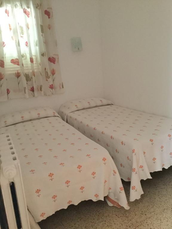 Apartamentos Eva Costa Brava Luaran gambar