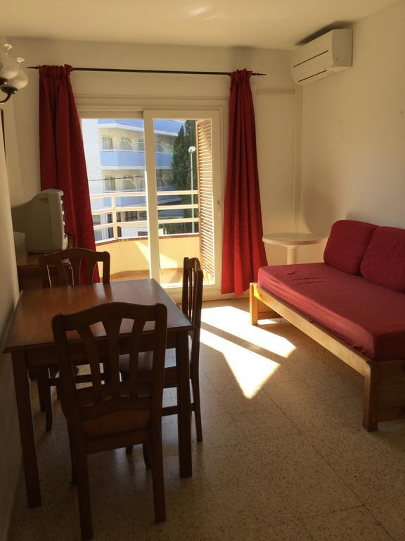 Apartamentos Eva Costa Brava Luaran gambar