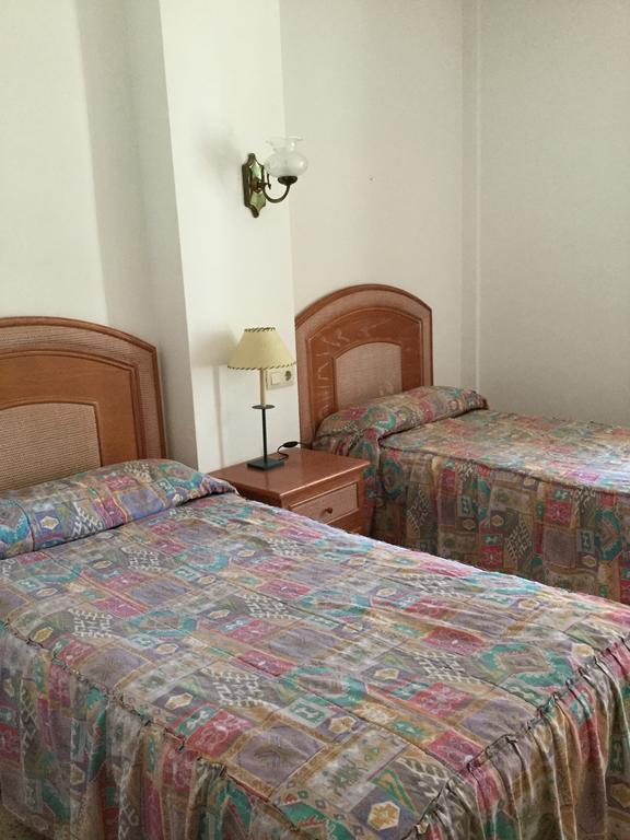 Apartamentos Eva Costa Brava Luaran gambar