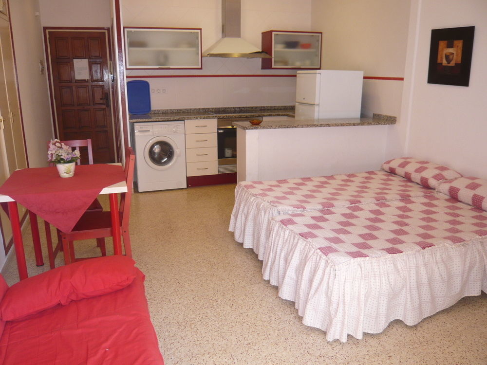 Apartamentos Eva Costa Brava Luaran gambar