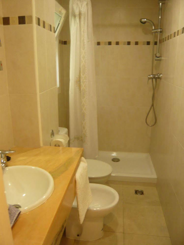 Apartamentos Eva Costa Brava Luaran gambar